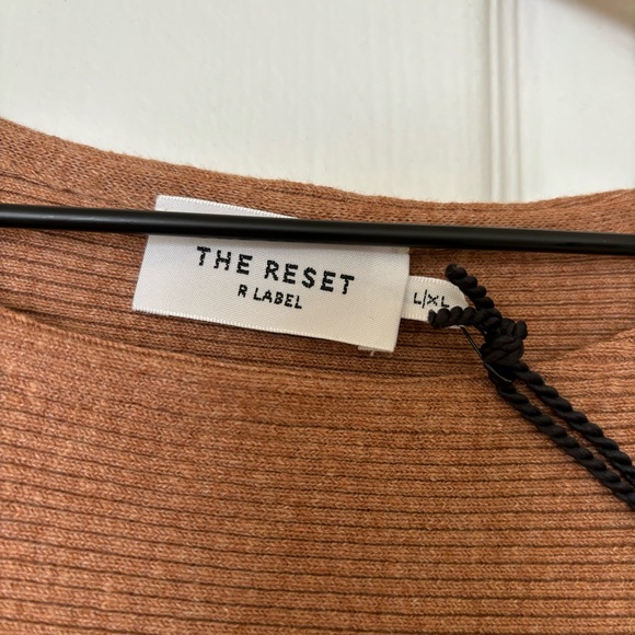 The Reset Ribbed Short Sleeve Pullover - Picture 3 of 8